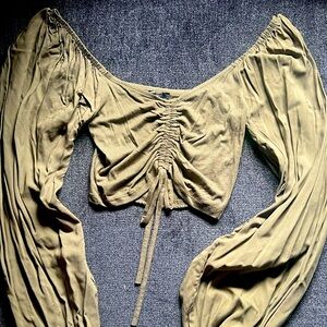 Forever 21 long sleeve crop top with ruching..